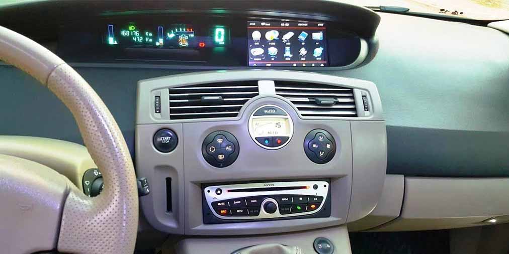 autoradio compatible avec Renault scenic 2