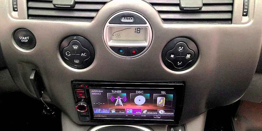 auto radio compatible Renault Scenic 2